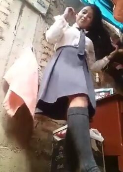 Deliciosa Colegiala Putipobre+ Vídeo Desnuda 19