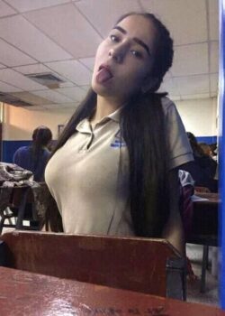 Hermosa Estudiante De Gran Culote + Pack Filtrado 21