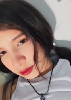 Colegiala Linda Y Culona + Vídeo 14