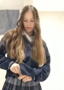Colegiala Blanquita Preciosa Mostrando Todito 16