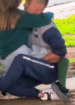 Colegiala Culeando Y Pillada Por Pendeja 8