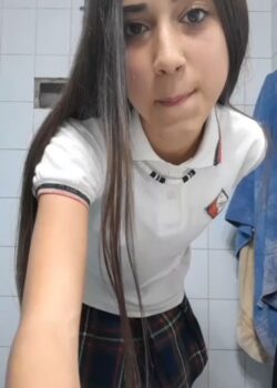 Estudiante flaquita y Ricolina + Video 13