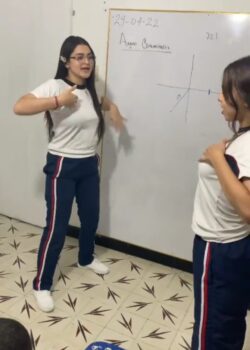 Colegialas Calientes & Virales 10